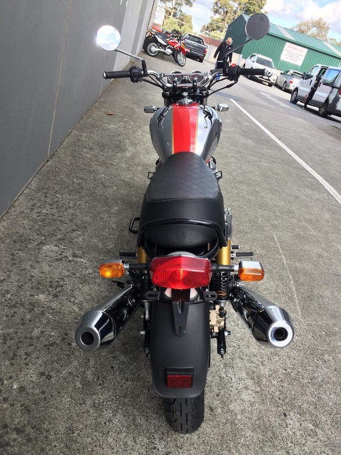 2023 Royal Enfield Interceptor 650 Chrome