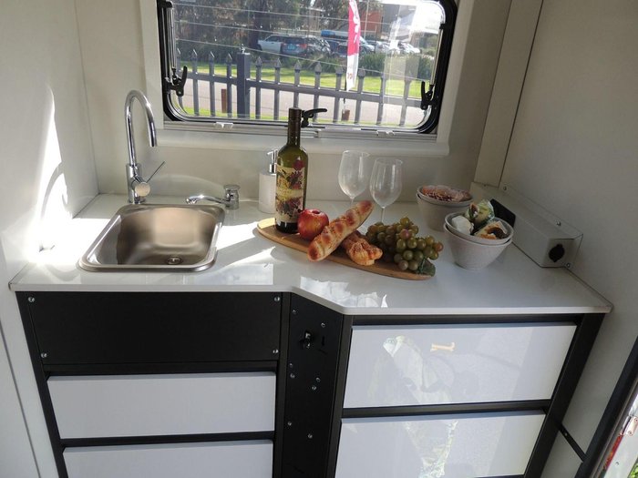 2023 Pioneer Campers Verve E/W