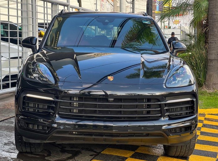 2023 Porsche Cayenne S