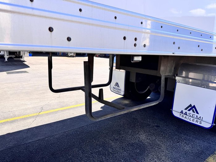2014 Maxitrans 24 Pallet, -23 Freezer Double Stacker, Rear Evap