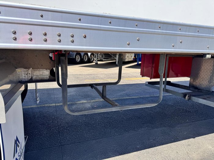 2014 Maxitrans 24 Pallet, -23 Freezer Double Stacker, Rear Evap