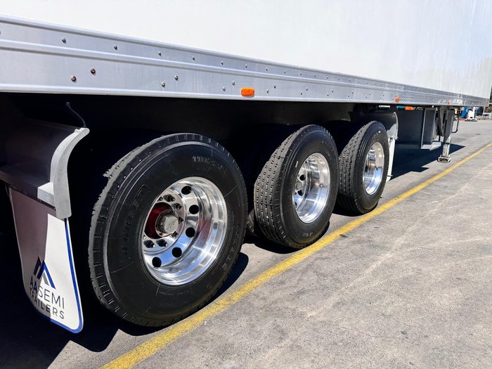 2014 Maxitrans 24 Pallet, -23 Freezer Double Stacker, Rear Evap