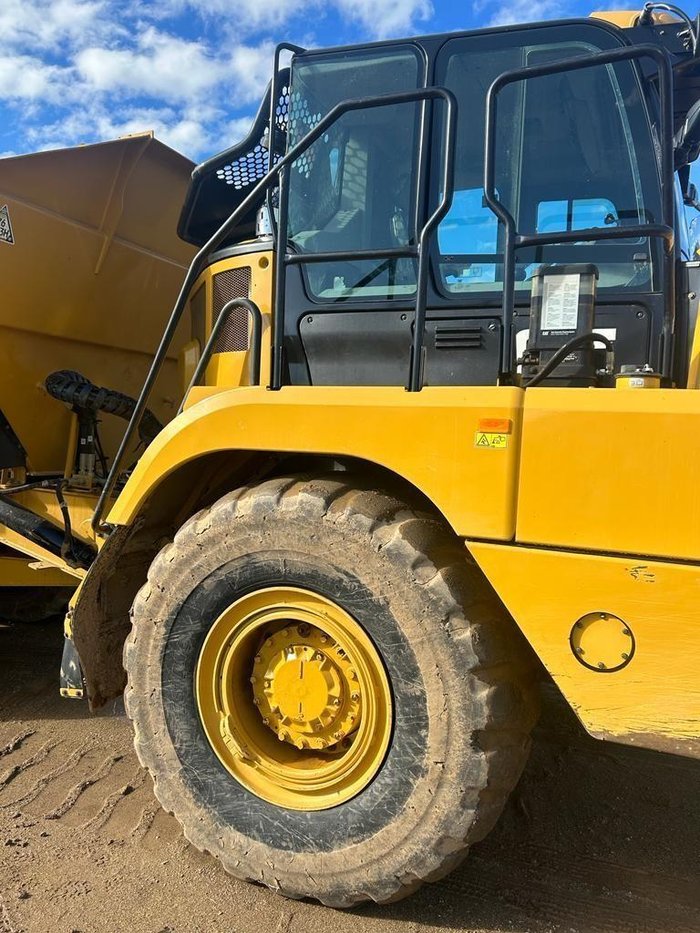 2018 Caterpillar 730