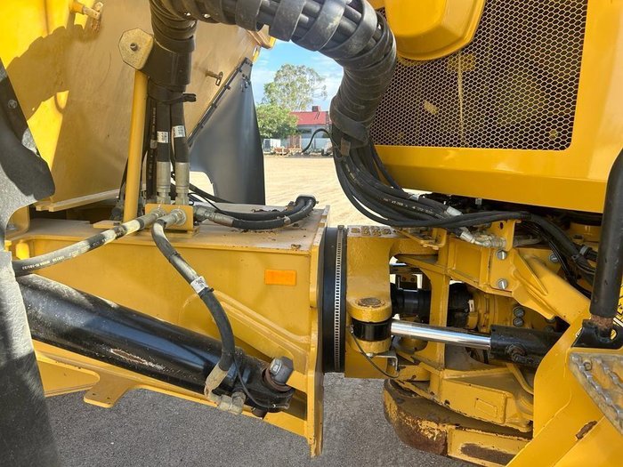 2018 Caterpillar 730
