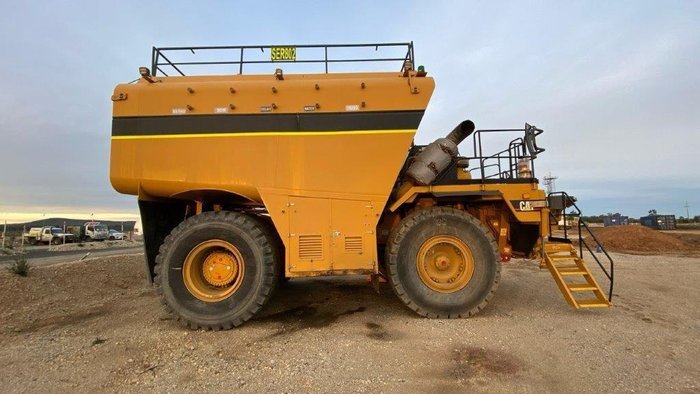 2000 Caterpillar 775D 