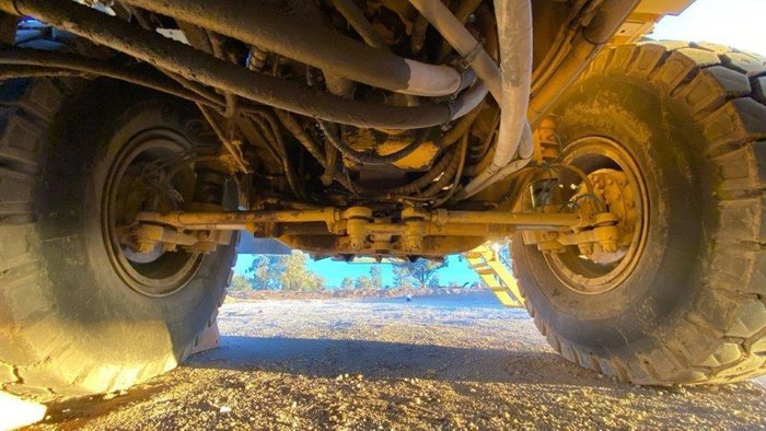 2000 Caterpillar 775D 