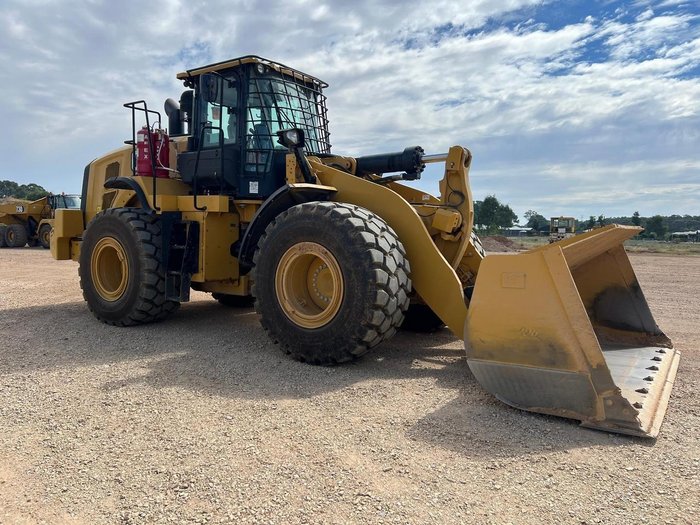 2018 Caterpillar 972M 