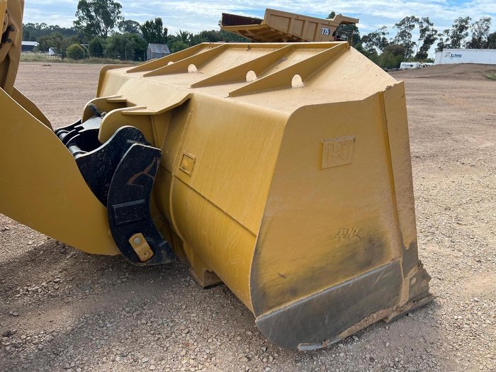 2018 Caterpillar 972M 