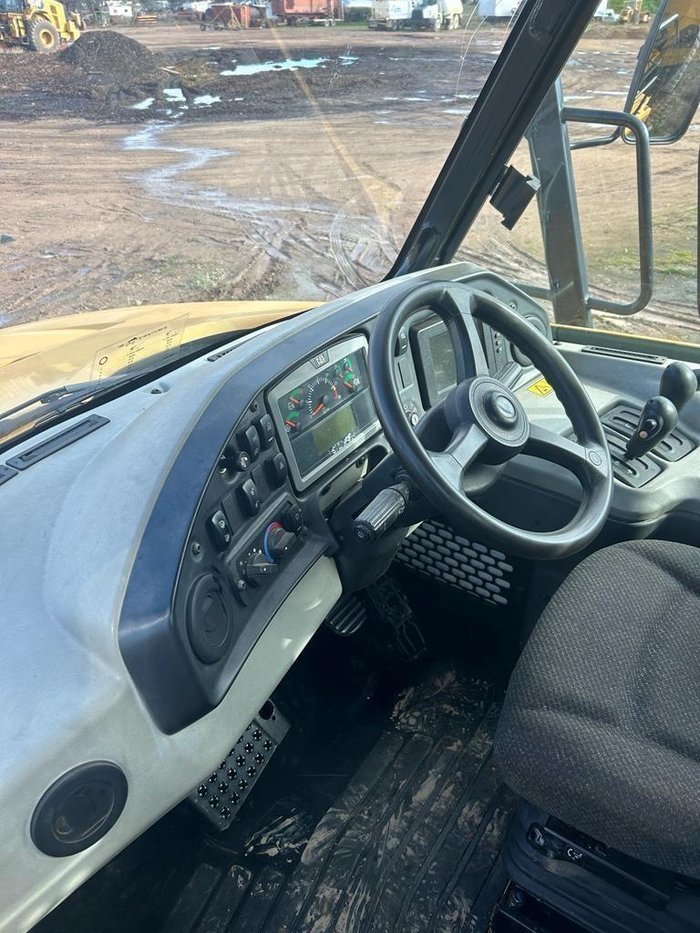 2015 Caterpillar 730C 