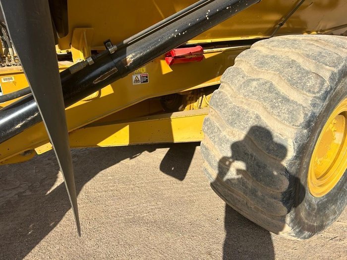 2018 Caterpillar 730