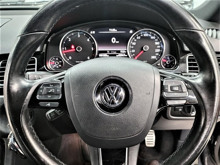 2018 Volkswagen Touareg Monochrome