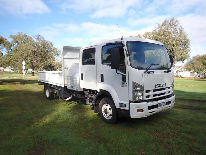 2013 Isuzu Frr 500 WHITE