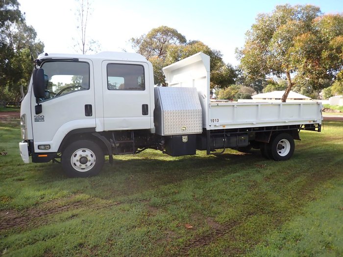 2013 Isuzu Frr 500 WHITE