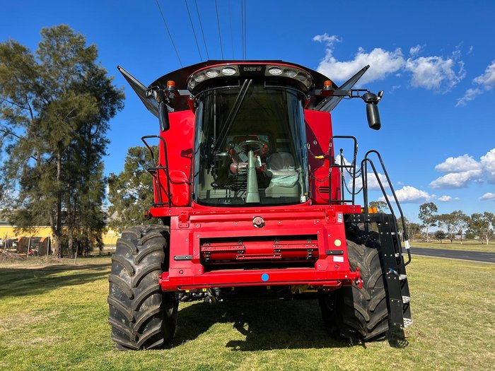 CASE IH 8250 Combine