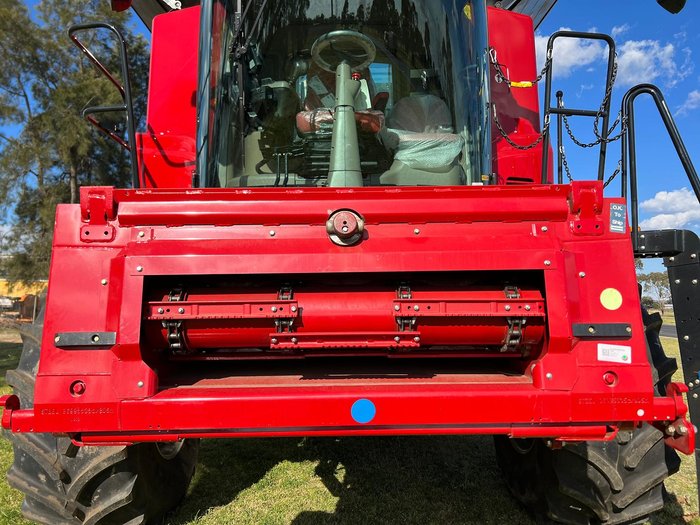 CASE IH 8250 Combine