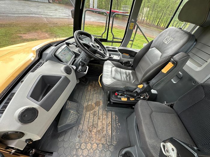 2020 Caterpillar 730