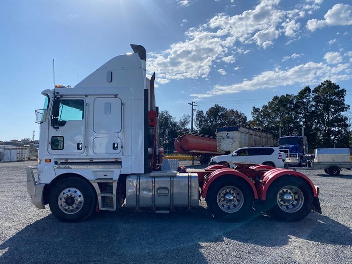 2014 Kenworth K200 600Hp 2.3 CAB White