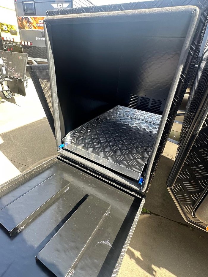 2023 JB Caravans 22' Dirt Road Extreme Family Bunk