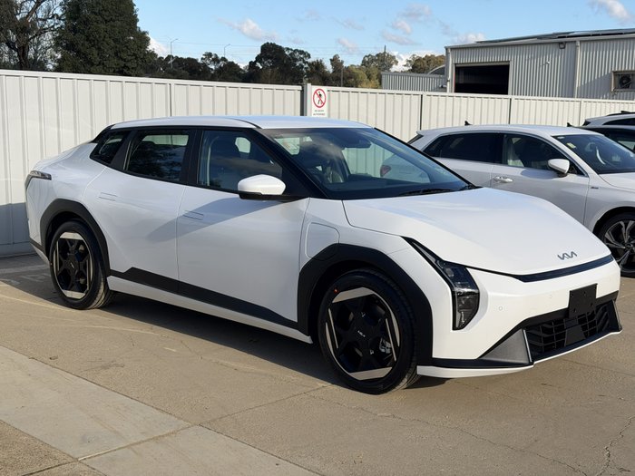 2026 Kia EV4