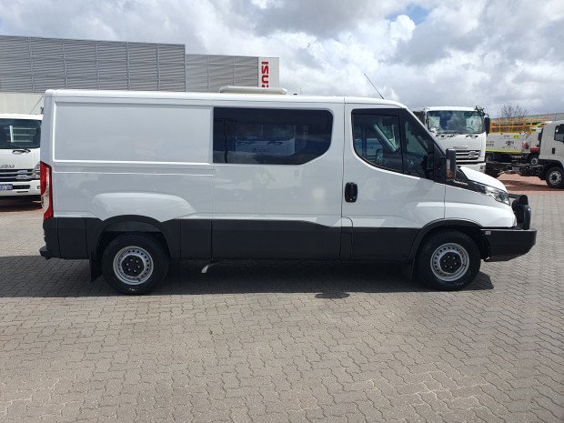2021 Iveco DAILY 35S17 Van with Wheelchair Lift