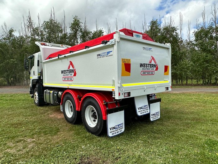 2023 Isuzu Fyj 350