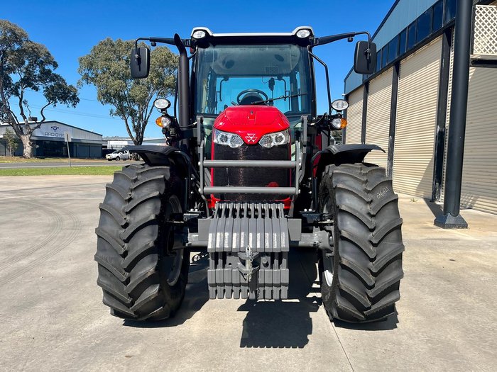 0 Massey Ferguson 5711 Dyna-4 110Hp