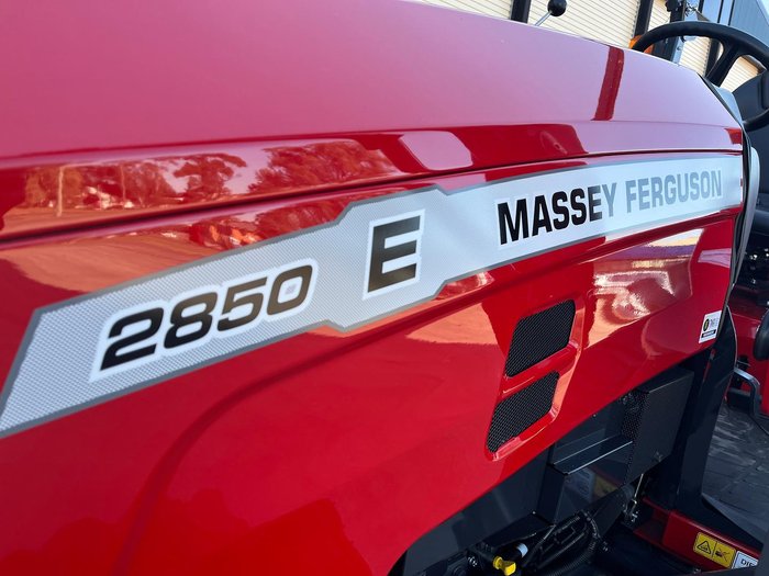 0 Massey Ferguson 2850E 48.8Hp Compact Tractor