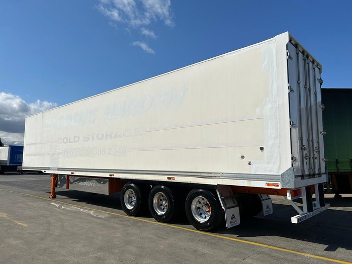 2013 FTE St3 Od 24 Pallet -28 Freezer, Double Stacker, Rear Evap