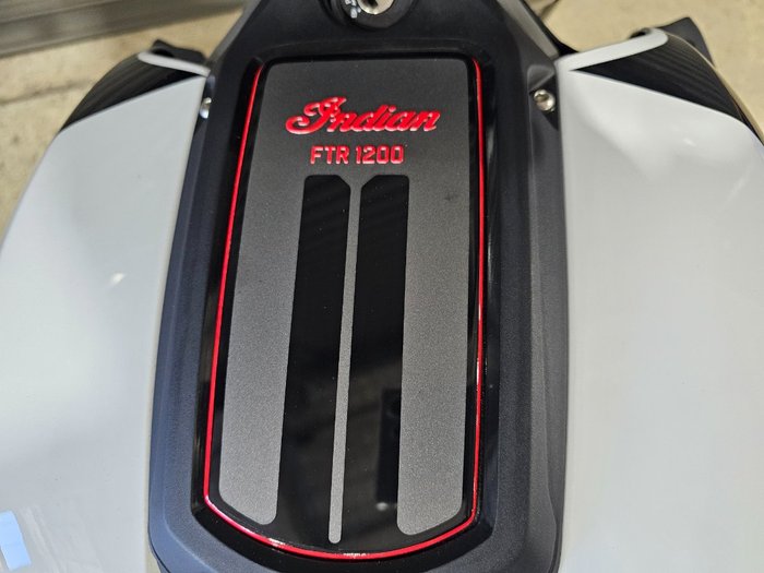 2023 Indian FTR SPORT WHITE LIGHTNING