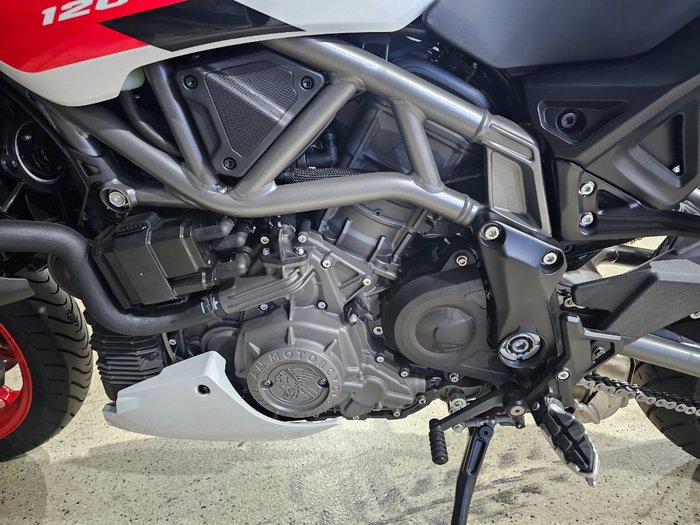 2023 Indian FTR SPORT WHITE LIGHTNING