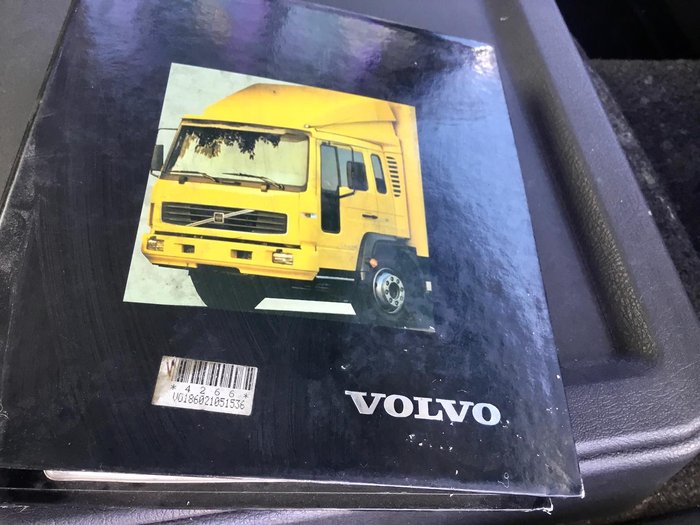 2005 Volvo Fl6-250 6X2 8,6Mt 14Plt Volvo Hist As Traded $50000+Gst FL-250 6X2 WHITE