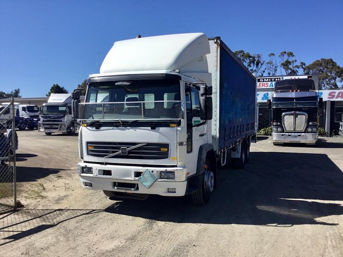 2005 Volvo Fl6-250 6X2 8,6Mt 14Plt Volvo Hist As Traded $50000+Gst FL-250 6X2 WHITE