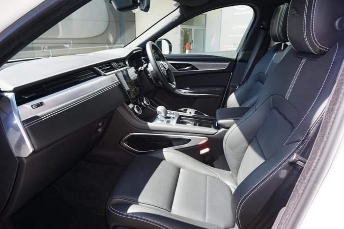 2022 Jaguar F-PACE P400 R-Dynamic SE