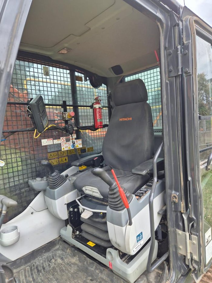 2018 Hitachi Zx360lch-5B
