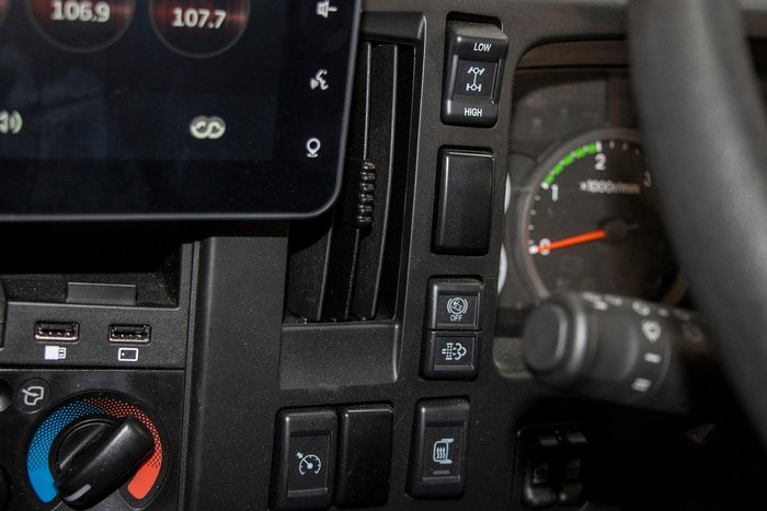 2023 Isuzu Fss 110-210 4X4 Crew FSS