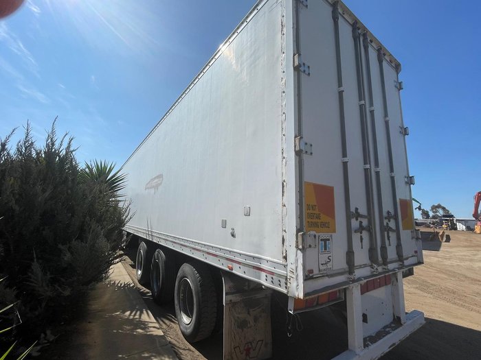 1999 Maxicube Triaxle 48' Multitemp Refrigerated Pantec