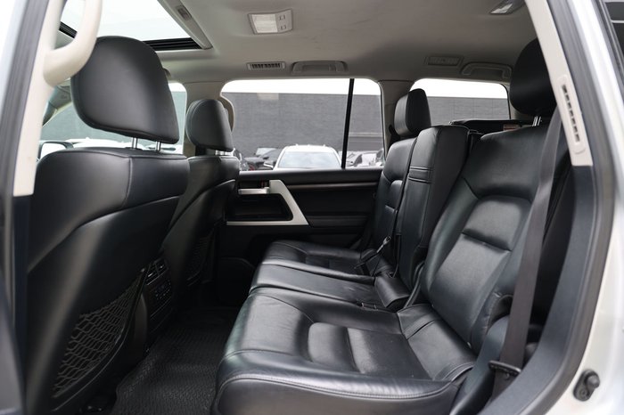 2018 TOYOTA LANDCRUISER LC200 VX (4x4)