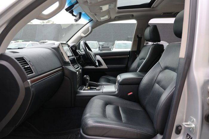 2018 TOYOTA LANDCRUISER LC200 VX (4x4)