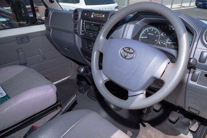 2016 Toyota Landcruiser Workmate Troopcarrier