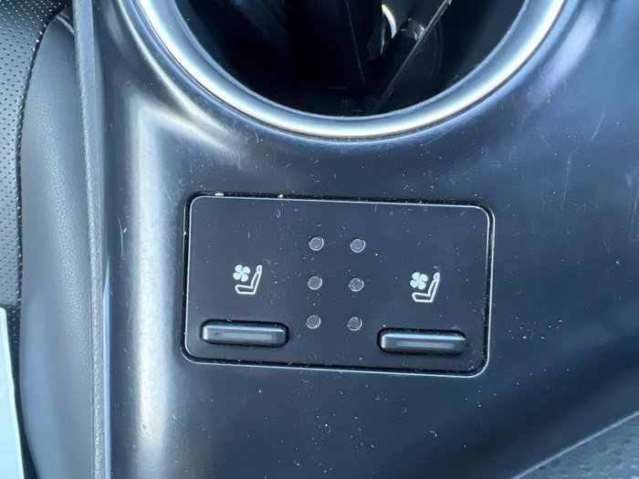 2018 Toyota Camry SL