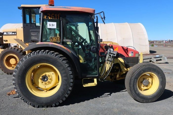 2000 New Holland TN55S TRACTOR   WRECKER