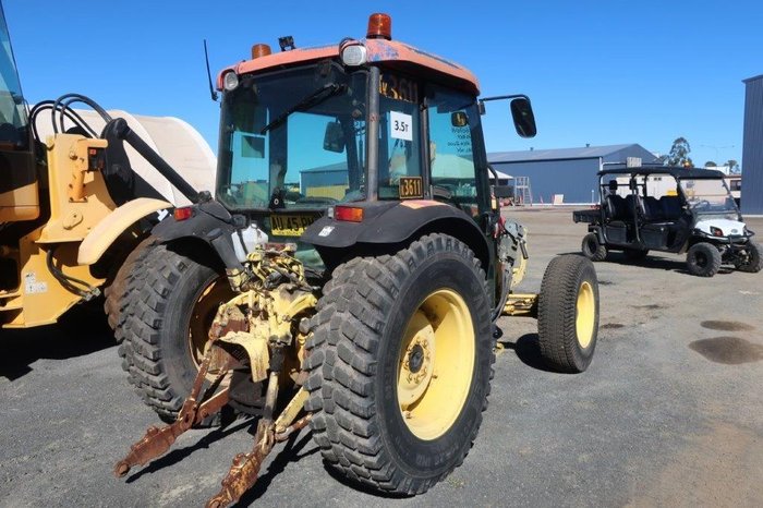 2000 New Holland Tn55s Tractor - Wrecker