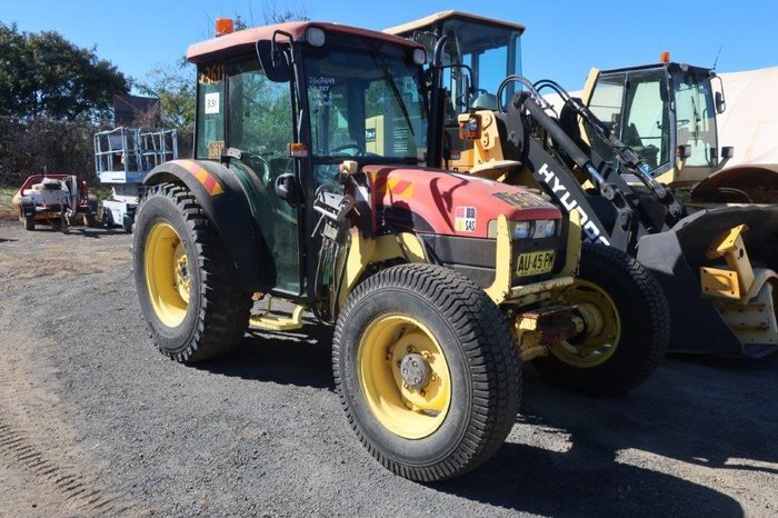2000 New Holland TN55S TRACTOR WRECKER