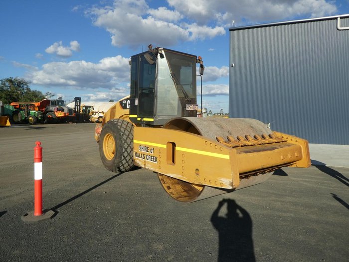 2012 Caterpillar CS76XT