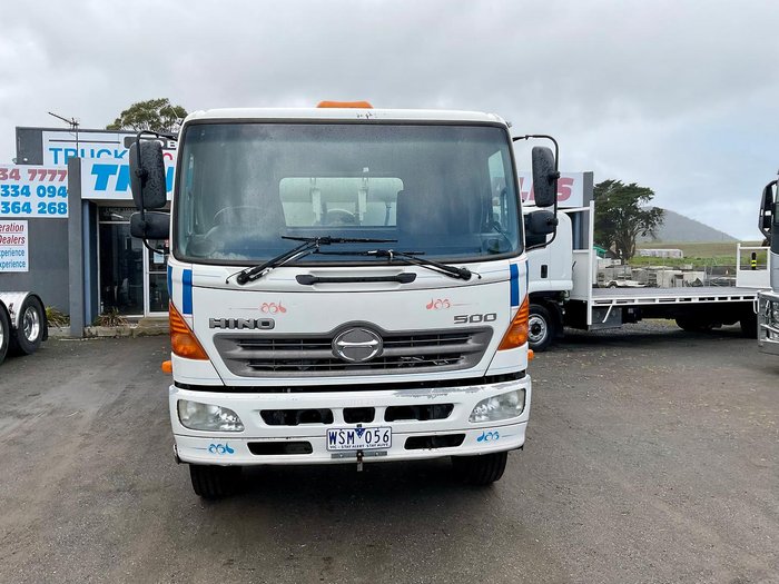 2010 Hino 17270 4 Mt Aads Agi Auto Immac Cond Full Hist $100000+Gst HINO 17270 WHITE