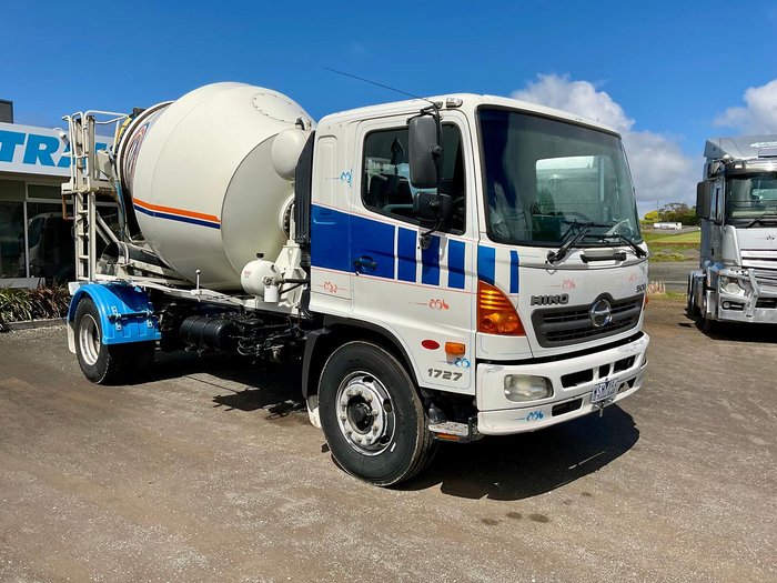 2010 Hino 17270 4 Mt Aads Agi Auto Immac Cond Full Hist $100000+Gst HINO 17270 WHITE