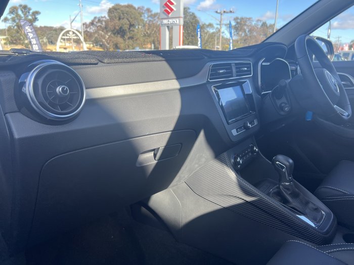 2023 MG ZS