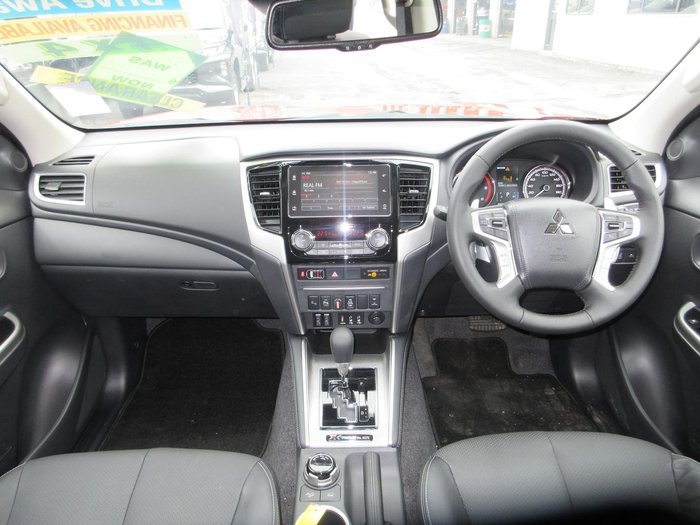 2023 Mitsubishi Triton Xtreme