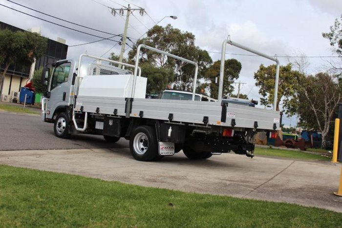 2021 Isuzu N Series NNR 45-150 Traypack SILVER