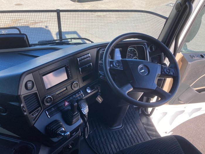 2019 Mercedes-Benz Actros 2658LS White